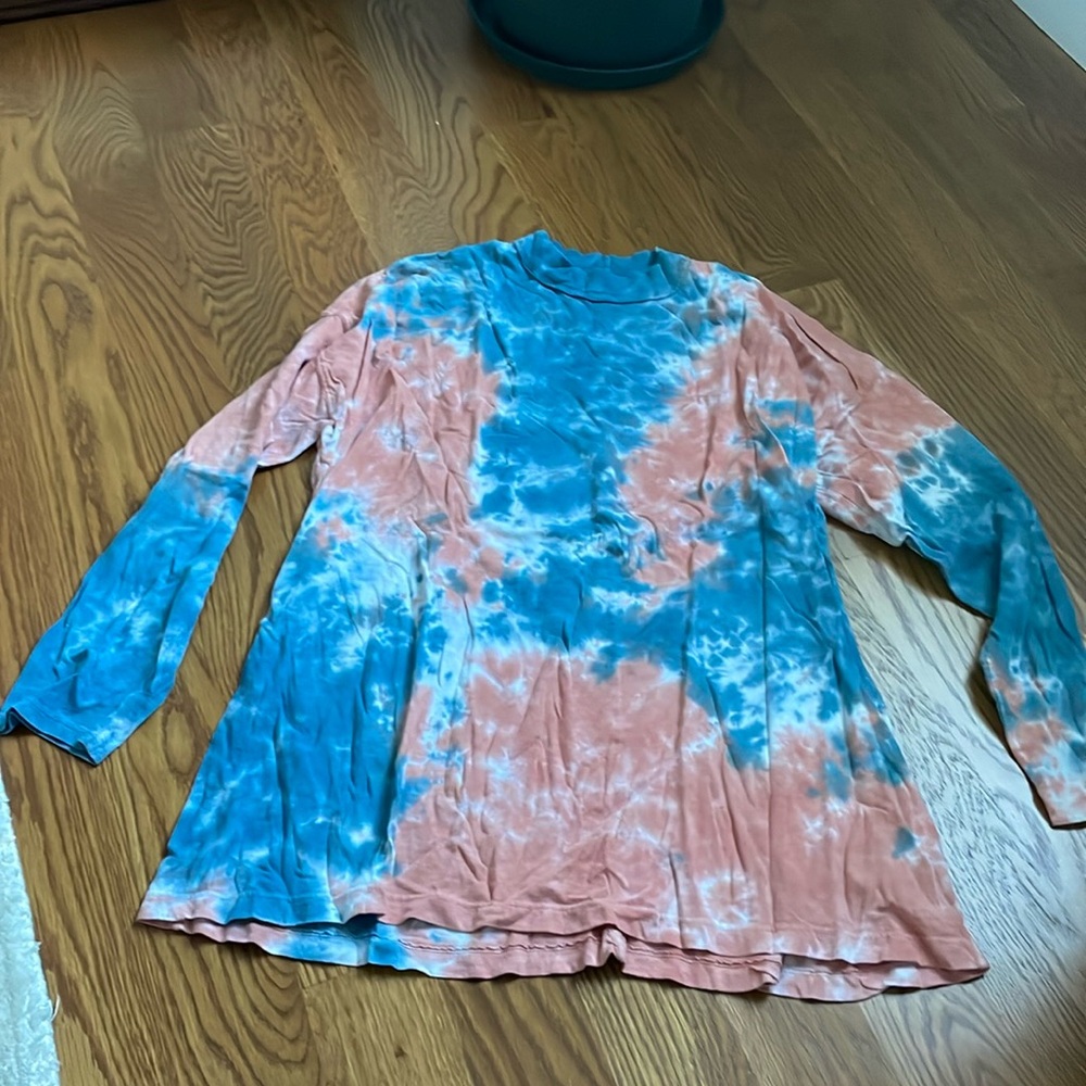 Free Peoplele tie dye long sleeve shirt